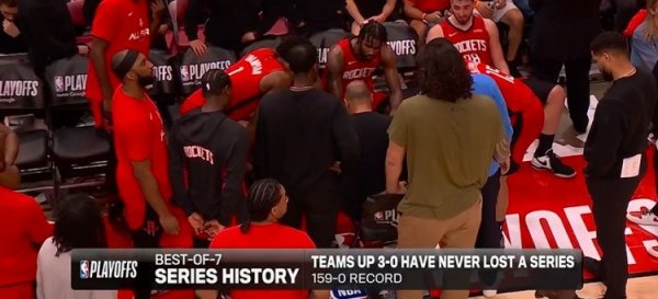 网上配资门户怎么登录 159胜0负！7场4胜制系列赛里 球队3-0领先均能笑到最后